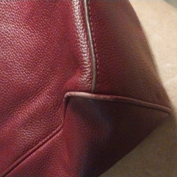 Tory Burch Burgundy Chelsea Chain Hobo Large Tote Imperial Garnet Purse/Bag - Picture 6 of 12